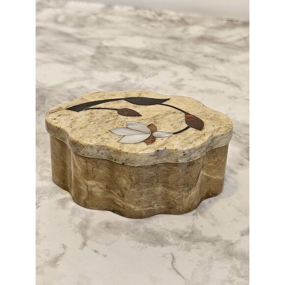 Vintage Trinket Box Hand Carved Stone Mother of Pearl FETCO Made in India - Picture 5 of 15